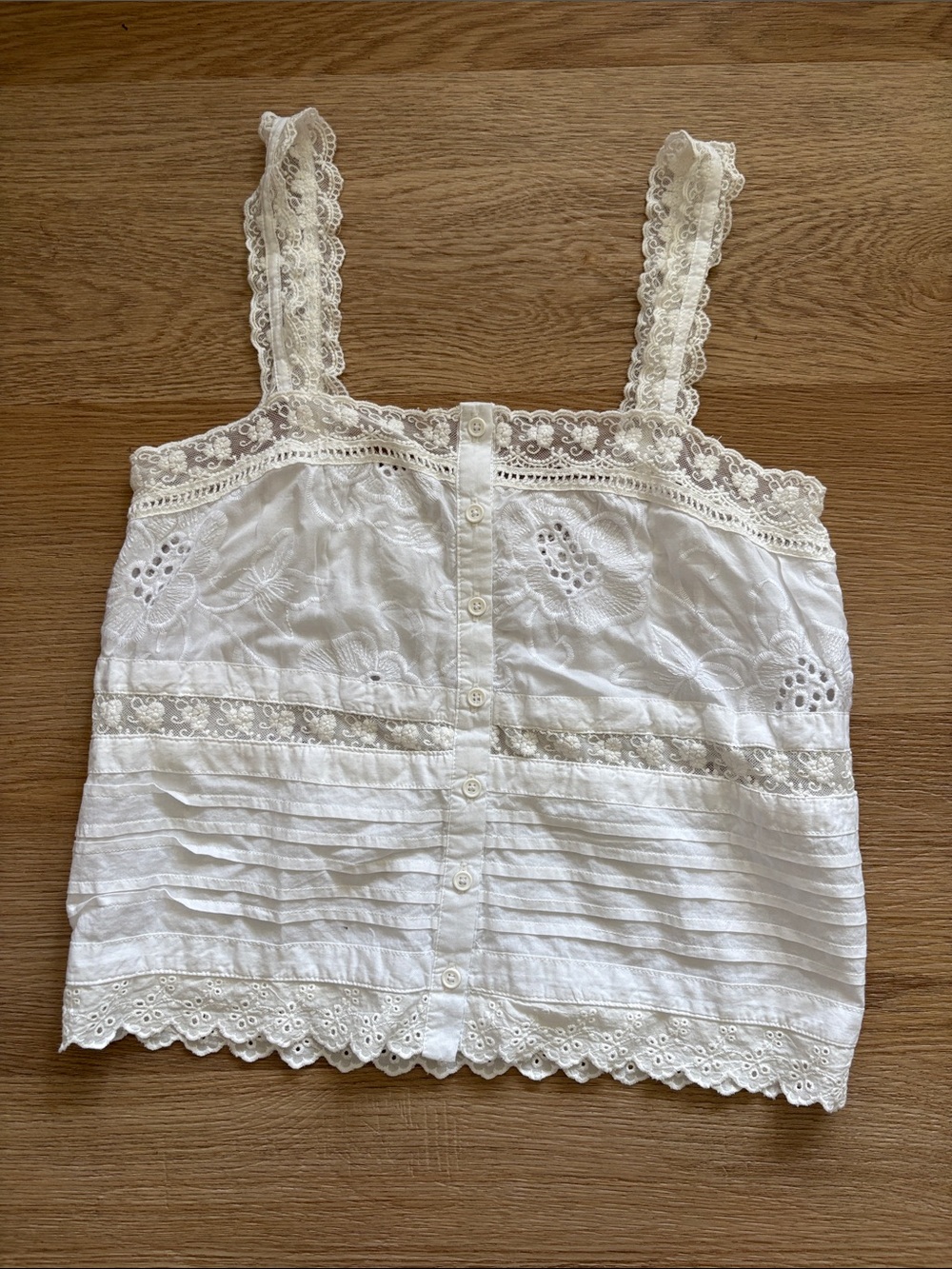 Dex White Lace Eyelet Button-Front Camisole
